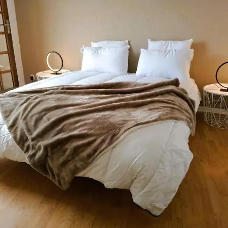 Grande Maison En Pierre Au Coeur Du Village Provencal Du Xie Siecle 10 Personnes Saint-André-de-Roquepertuis
