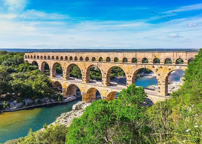 Grande Maison En Pierre Au Coeur Du Village Provencal Du Xie Siecle 10 Personnes *