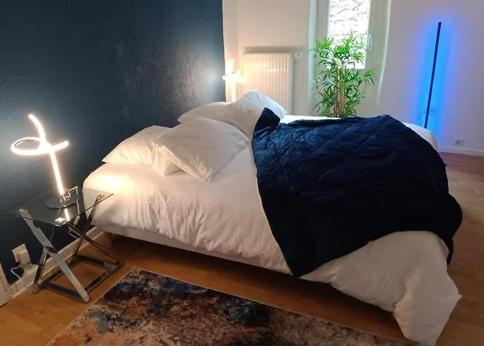Grande Maison En Pierre Au Coeur Du Village Provencal Du Xie Siecle 10 Personnes *