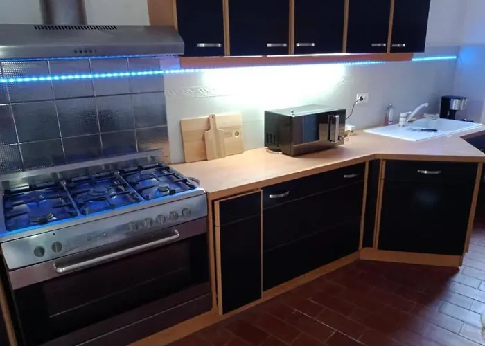 Grande Maison En Pierre Au Coeur Du Village Provencal Du Xie Siecle 10 Personnes Saint-André-de-Roquepertuis