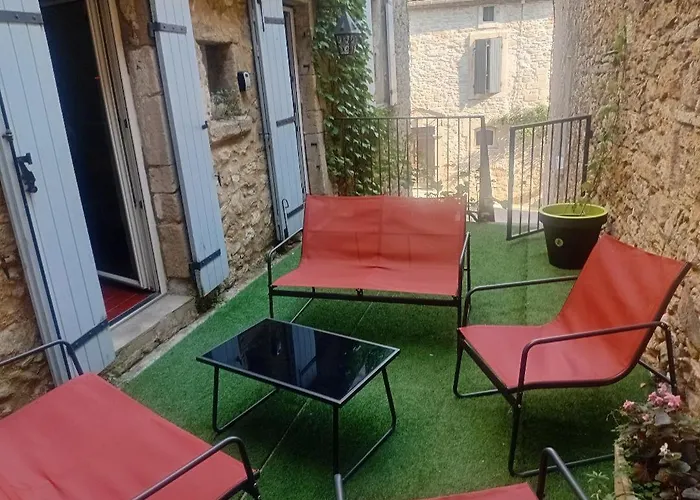 Grande Maison En Pierre Au Coeur Du Village Provencal Du Xie Siecle 10 Personnes *
