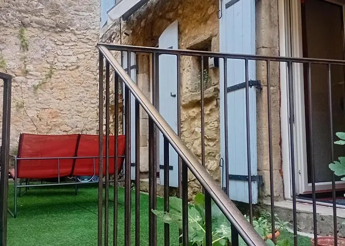 Grande Maison En Pierre Au Coeur Du Village Provencal Du Xie Siecle 10 Personnes *